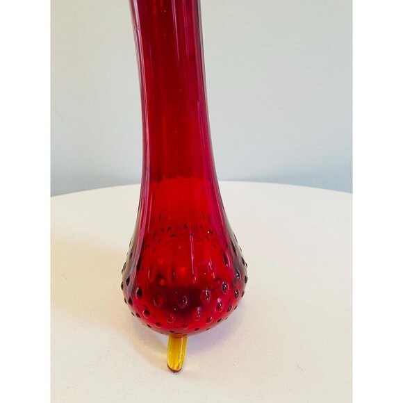 Vintage LE Smith Amberina Red Swung Vase, 3 Toe Hobnail Swung Vase 12 1/2" Tall - Picture 8 of 9